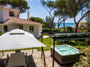 Villa Beachfront Marina